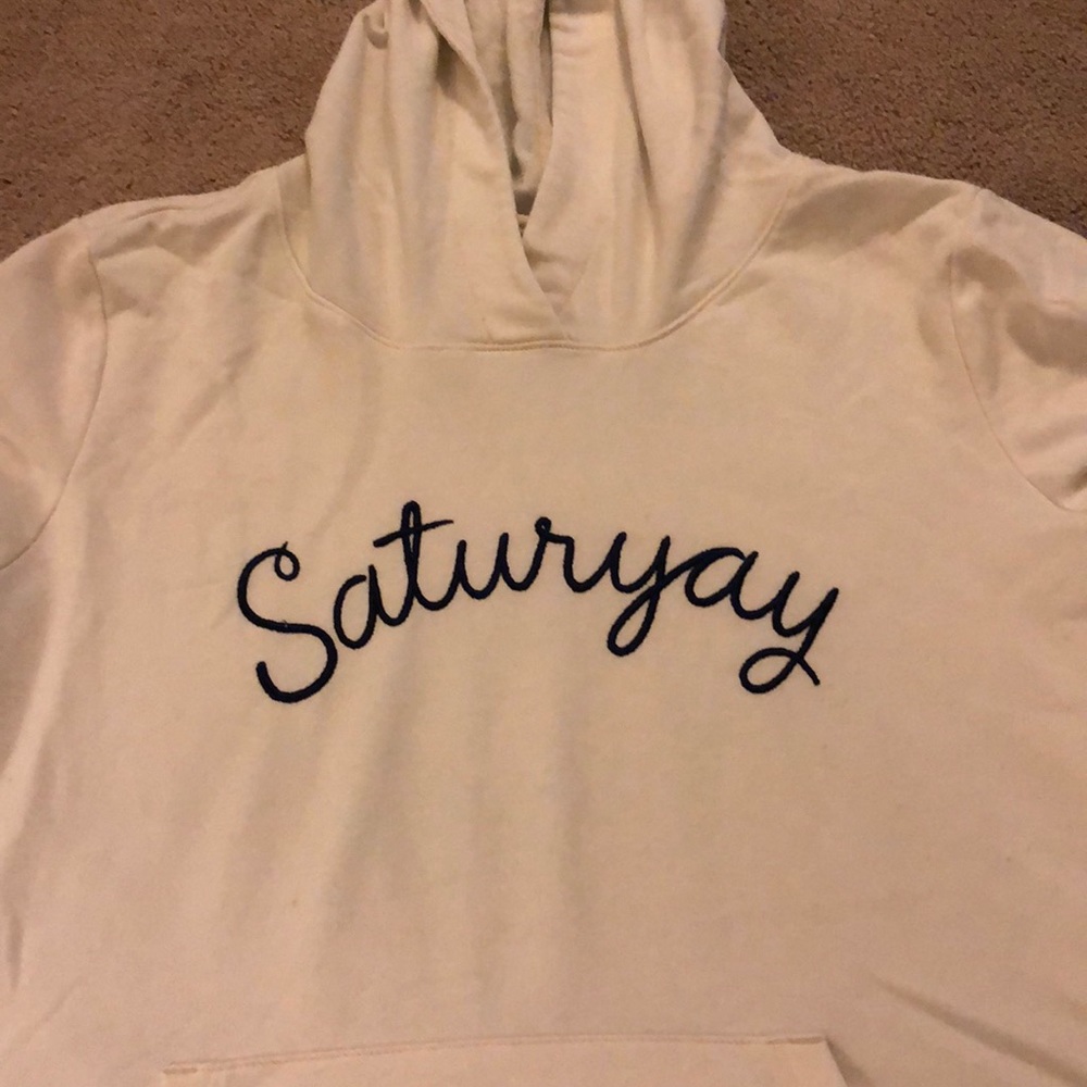 Light weight pullover